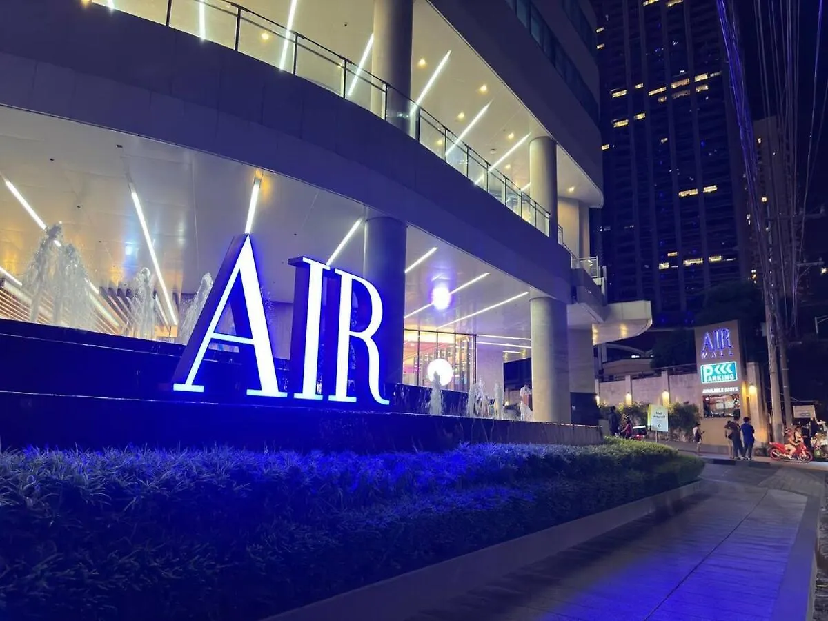 Luxurious 2 Bedroom Oasis In Air Residences With Bar Ktv And Games Manila 0*,  Philippines