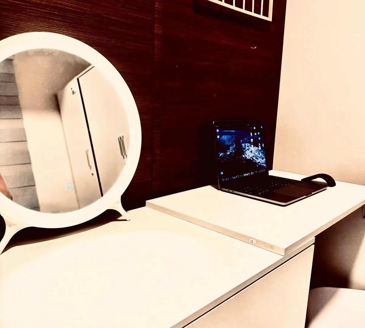 Apartment Luxurious 2 Bedroom Oasis In Air Residences With Bar Ktv And Games Manila