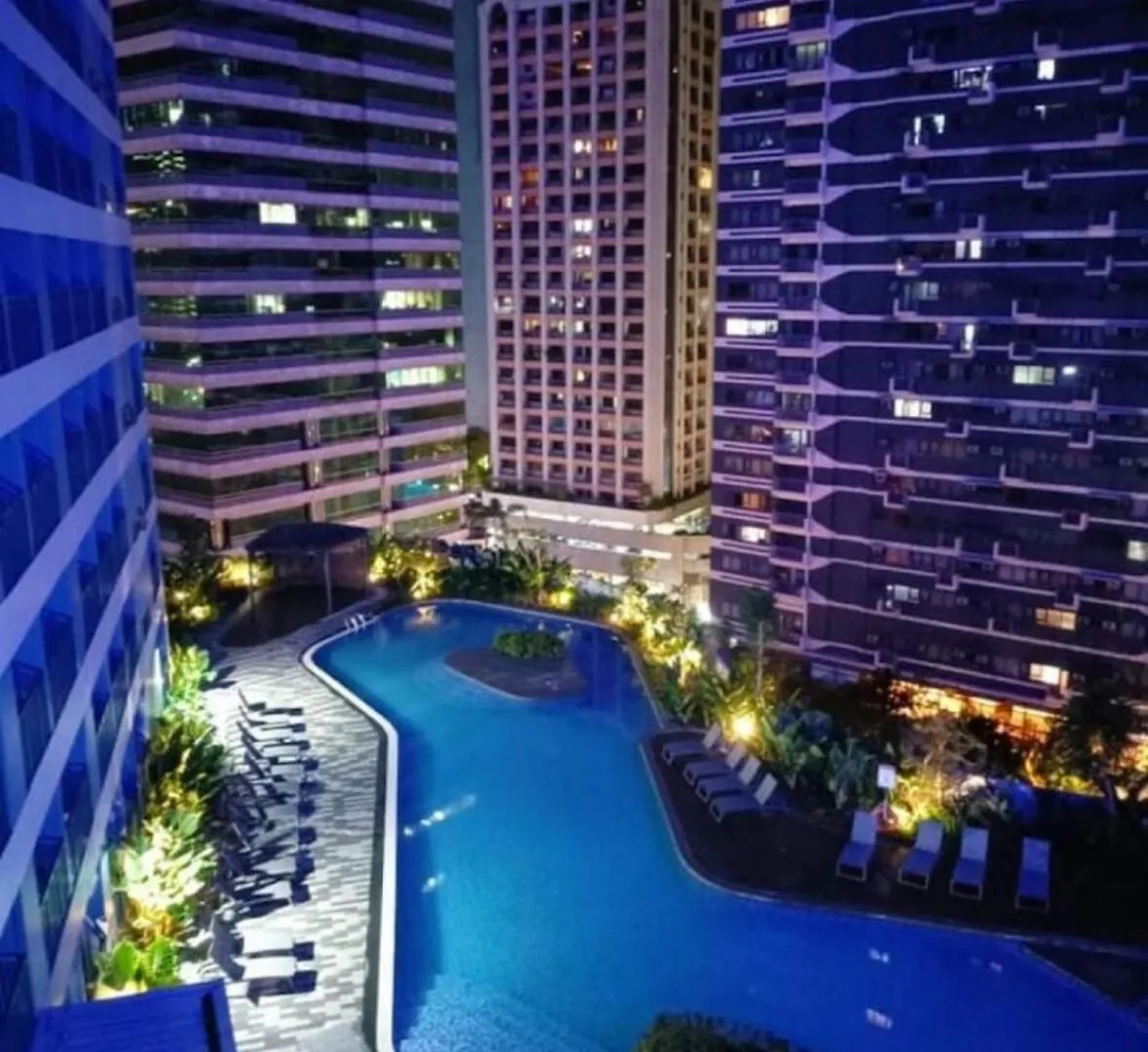 Luxurious 2 Bedroom Oasis In Air Residences With Bar Ktv And Games Manila